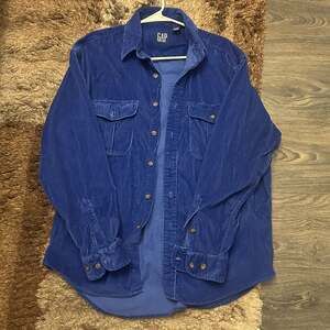GAP WIDE-WALE CORDUROY WORK SHIRT
LATE 1980S - MID 1990S